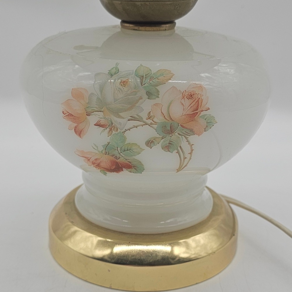 Vintage Milk Glass Parlor Lamp painted roses - Picture 4 of 4